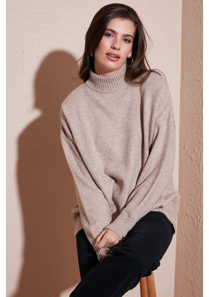 Premium Oversize Fit Balıkçı Yaka Yumuşak Dokulu Triko Kazak Bayan Kazak 680KZ00469