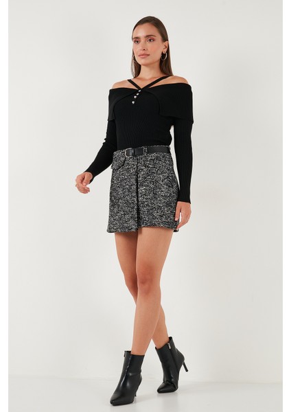 Pamuklu Kırçıllı Relaxed Fit Mini Boy Kemerli Şort Etek Bayan Şort Etek 611SR0083 fırsatları