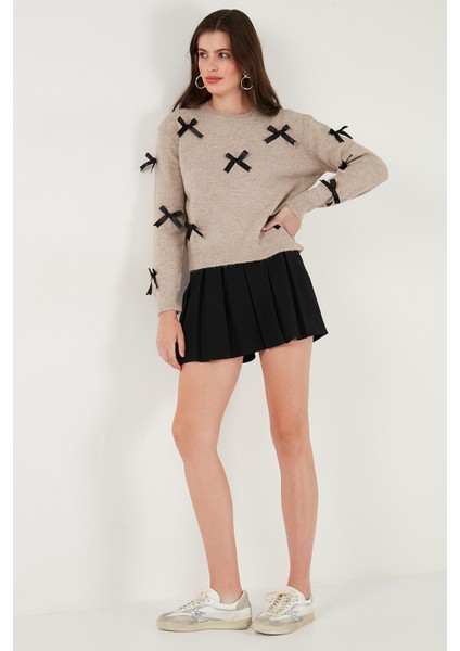 Premium Regular Fit Bisiklet Yaka Fiyonk Detaylı Triko Kazak Bayan Kazak 680KZ00155 modelleri