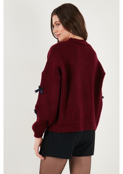 Oversize Fit V Yaka Fiyonk Detaylı Düğmeli Hırka Bayan Hırka 4615577