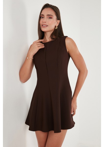 Regular Fit Bisiklet Yaka Volanlı Mini Boy Elbise Bayan Elbise 6525647 fırsatları