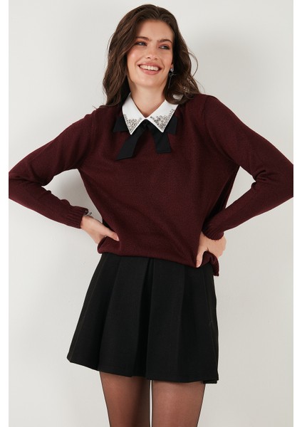 Premium Regular Fit Gömlek Yaka Yumuşak Dokulu Fiyonk Detaylı Taşlı Kazak Bayan Kazak 680KZ00035 indirimleri