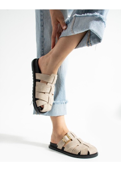 Julia Kadın Bej Tokalı Detaylı Terlik Sandalet