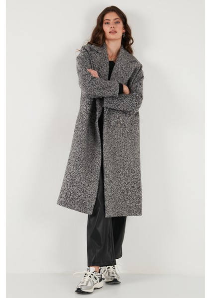 Oversize Fit Mono Yaka Düğmeli Buklet Uzun Kaşe Kaban Bayan Kaban 6810236 modelleri
