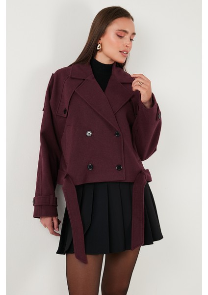 Pamuklu Regular Fit Yumuşak Dokulu Kaşe Kısa Kaban Bayan Kaban 6810286 indirimleri