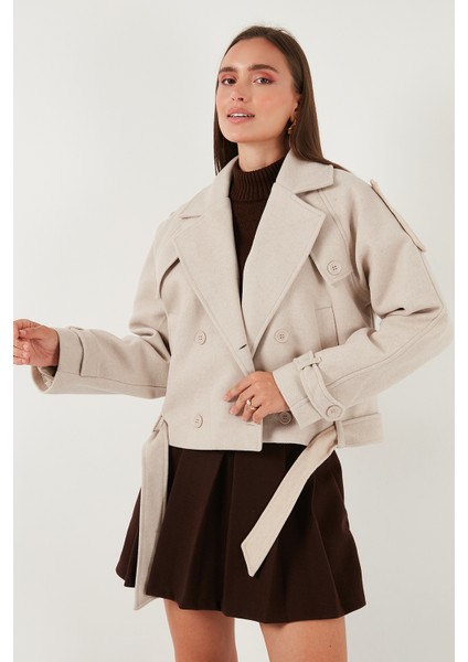 Pamuklu Regular Fit Yumuşak Dokulu Kaşe Kısa Kaban Bayan Kaban 6810286 fırsatları
