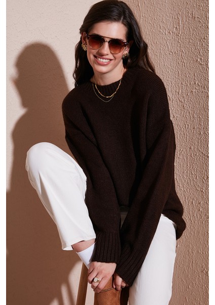 Regular Fit Bisiklet Yaka Basic Triko Kazak Bayan Kazak 4616213 modelleri