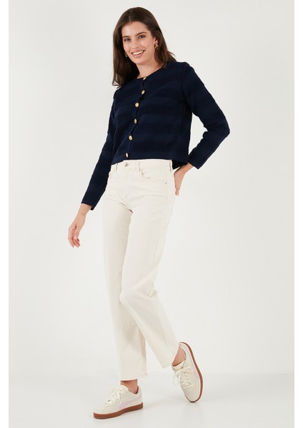 Premium Regular Fit Bisiklet Yaka Düğmeli Dokulu Triko Hırka Bayan Hırka 680HI00337 modelleri