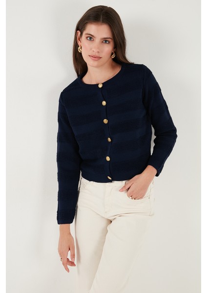 Premium Regular Fit Bisiklet Yaka Düğmeli Dokulu Triko Hırka Bayan Hırka 680HI00337 fırsatları