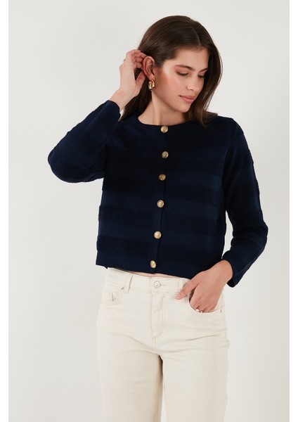 Premium Regular Fit Bisiklet Yaka Düğmeli Dokulu Triko Hırka Bayan Hırka 680HI00337 indirimleri