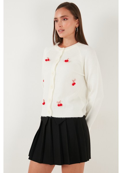 Premium Regular Fit Bisiklet Yaka Kiraz Süslemeli Hırka Bayan Hırka 6802939A indirimleri