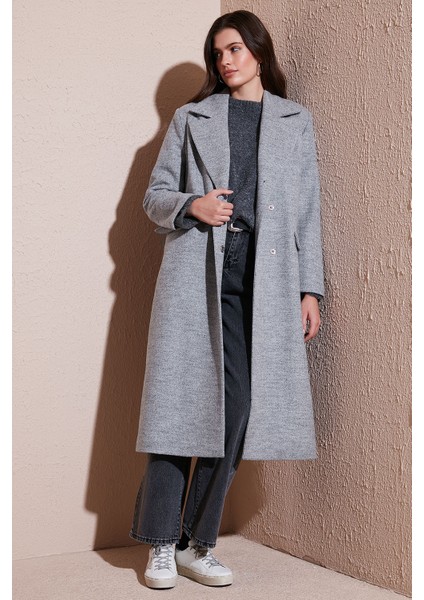 Yün Karışımlı Oversize Kruvaze Yaka Yırtmaçlı Uzun Kaşe Kaban Bayan Kaban 6810235 fiyatları