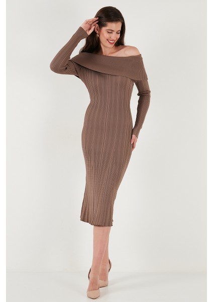 Premium Fitilli Carmen Yaka Slim Fit Midi Boy Triko Elbise Bayan Elbise 680EL00033 indirimleri