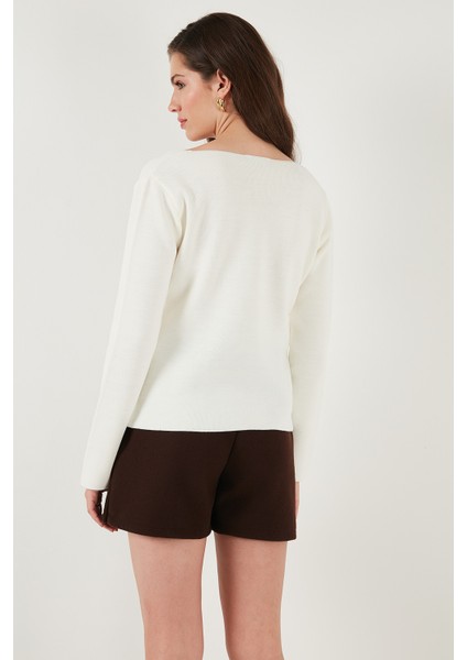 Premium Regular Fit V Yaka Düğmeli Triko Hırka Bayan Hırka 680HI00121