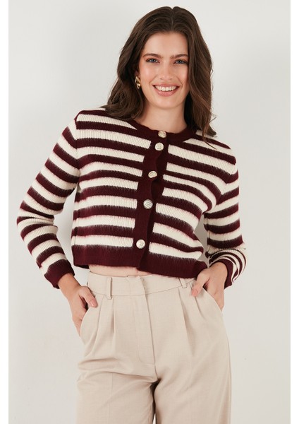 Çizgili Oversize Fit Bisiklet Yaka Düğmeli Crop Triko Hırka Bayan Hırka 4615567