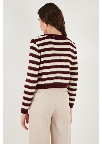 Çizgili Oversize Fit Bisiklet Yaka Düğmeli Crop Triko Hırka Bayan Hırka 4615567