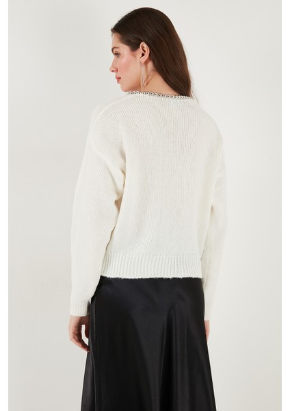 Premium Boncuk ve Fiyonk Detaylı Regular Fit V Yaka Triko Hırka Bayan Hırka 680HI00180