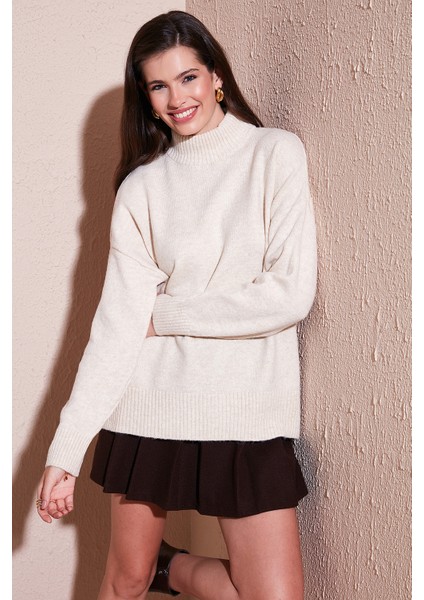 Premium Oversize Fit Balıkçı Yaka Yumuşak Dokulu Triko Kazak Bayan Kazak 680KZ00469 modelleri