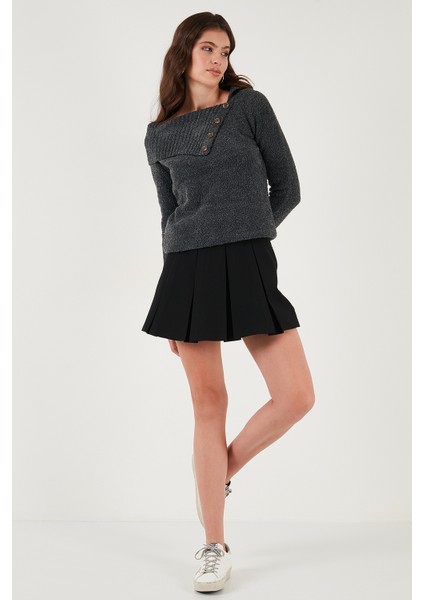 Premium Regular Fit Kayık Yaka Düğme Detaylı Kazak Bayan Kazak 680KZ002563 modelleri