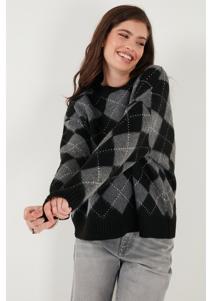 Oversize Fit Bisiklet Yaka Baklava Desenli Kazak Bayan Kazak 4615579 indirimleri