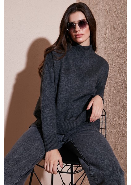 Premium Oversize Fit Balıkçı Yaka Yumuşak Dokulu Triko Kazak Bayan Kazak 680KZ00469