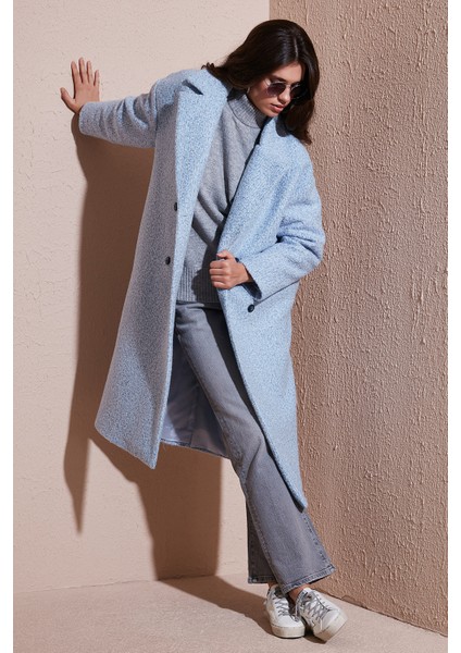 Oversize Fit Mono Yaka Düğmeli Buklet Uzun Kaşe Kaban Bayan Kaban 6810236 fırsatları