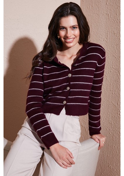 Standart Fit Çizgili Yumuşak Dokulu Crop Triko Hırka Bayan Hırka 4615551 modelleri