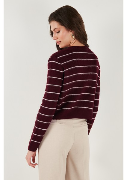 Standart Fit Çizgili Yumuşak Dokulu Crop Triko Hırka Bayan Hırka 4615551