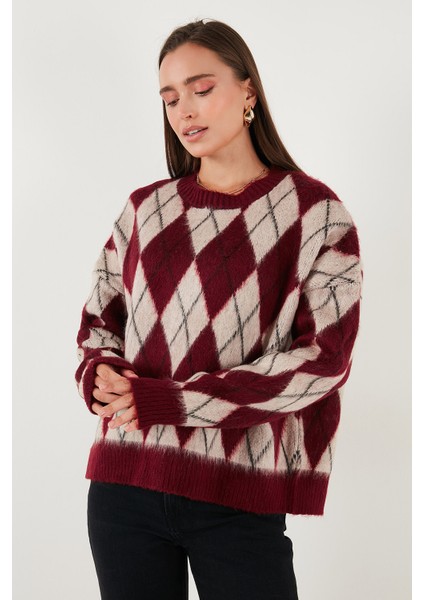 Oversize Fit Bisiklet Yaka Baklava Desenli Yumuşak Dokulu Kazak Bayan Kazak 4616223