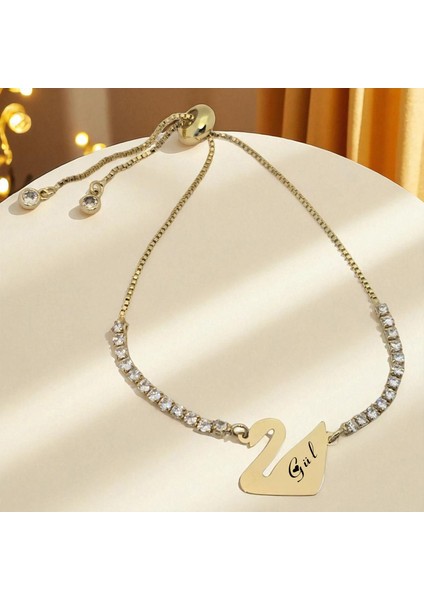 14 Ayar Plakalı Altın Gül Ismine Özel Beyaz Taş Detaylı Kuğu Kuşu Motifli Hediye BILEKLIK-601ISIM fiyatları