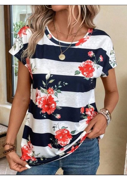 Kadın Çiçek Desenli Yatay Şeritli Bisiklet Yaka Tişört modelleri