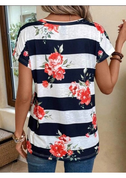 Kadın Çiçek Desenli Yatay Şeritli Bisiklet Yaka Tişört fırsatları