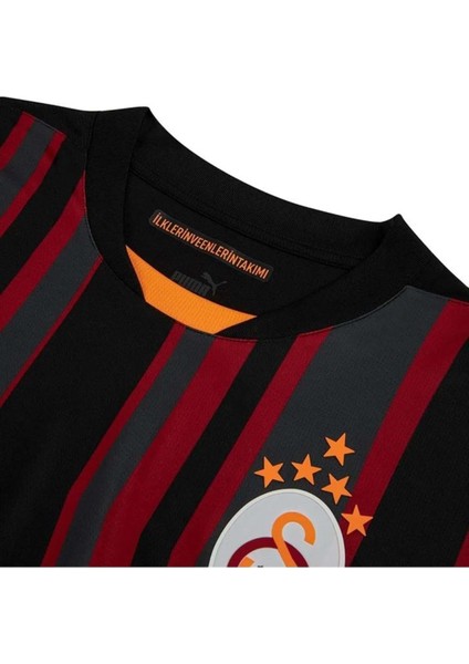 Puma Lisanslı 2024/2025 5 Yıldızlı Alternatif Forma Atkı ve Bileklik Hediyelik Ahşap Kutulu modelleri