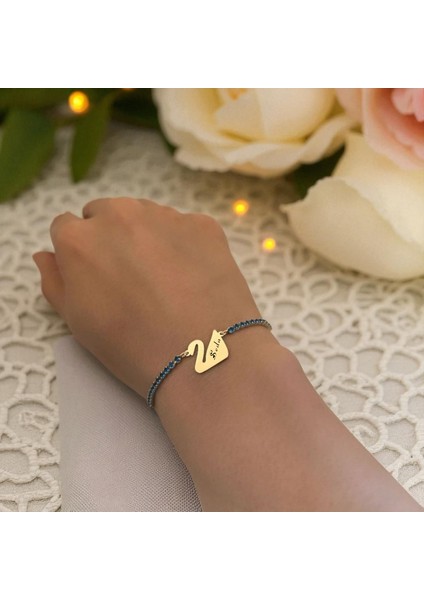 Seda İsmine Özel Mavi Taş Desenli Kuğu Kuşu Figürlü 14 Ayar Altın Plakalı Hediye