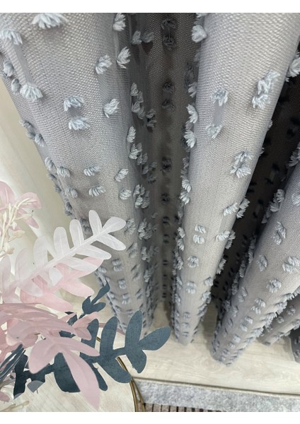 Açık Gri Renk Ponponlu Pufy Fon Perde 1/3 Sık Pile