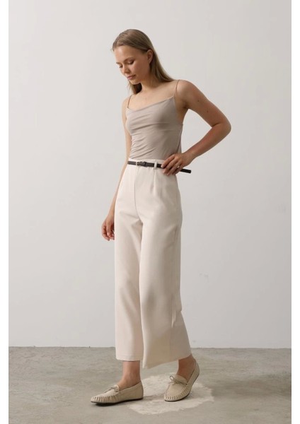 Detaylı Bej Pantolon fırsatları