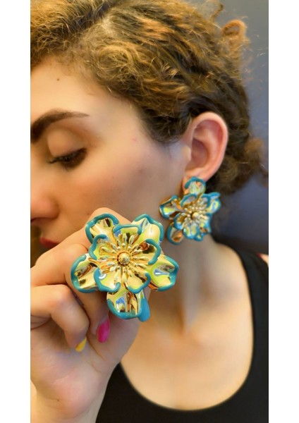 Çelik Renkli Çiçekli Kadın Küpe fiyatları