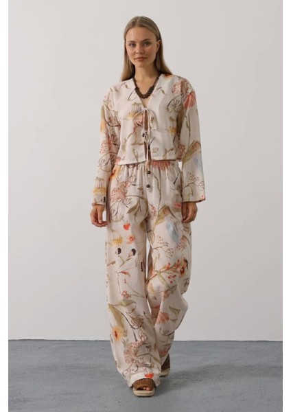 Çiçek Desenli Ön Bağlamalı Pantolon Takım modelleri