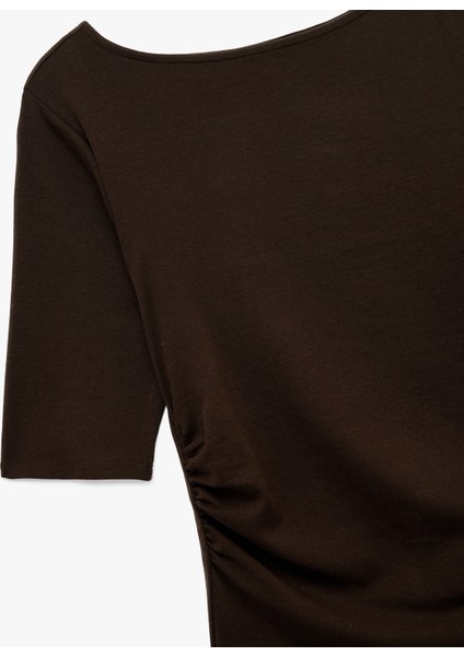 Slim Fit Kısa Kollu Kayık Yaka Drape Detaylı Tişört modelleri