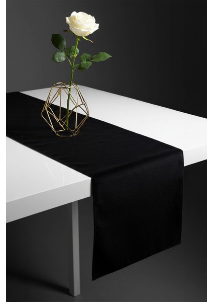 Siyah Şık Masa Runnerı 50X150 cm – Modern ve Zarif Masa Örtüsü fiyatları