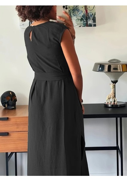 Kadın Kısa Kollu Yuvarlak Yaka Belden Bağcıklı Önden Yırtmaçlı Aerobin Elbise modelleri