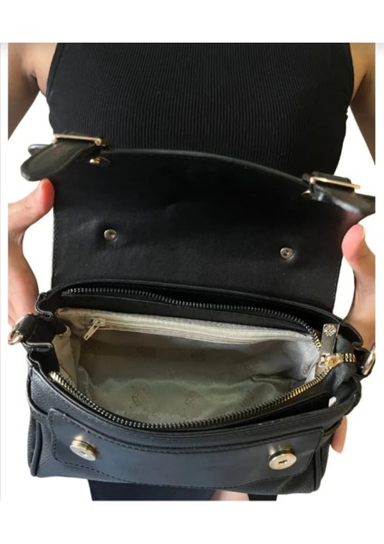 Kemer Modelli Siyah Kapağı Mıknatıslı El ve Omuz Çanta indirimleri