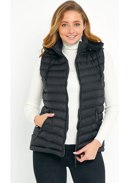 Kadın Siyah Şişme Yelek Kapüşon Içi Polarlı 5001