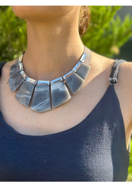 Akıtma Desenli Kadın Kolye 12 cm