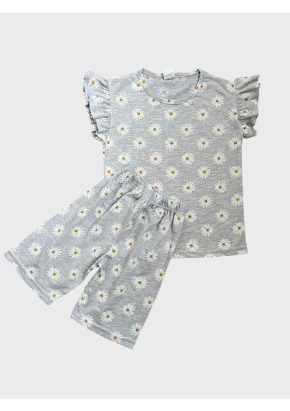 Kız Çocuk Pamuklu Gri Renk Papatya Desenli Kısa Kollu Yazlık Şortlu Pijama Takımı