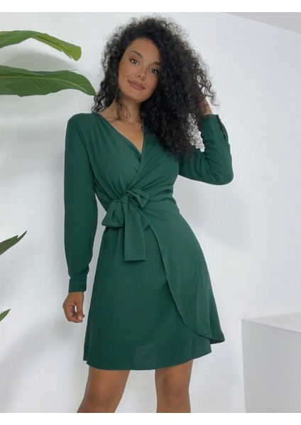 Kruvaze Yaka Bağlamalı Fırfırlı ayrobin Elbise -Zümrüt