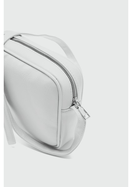 Perra Beyaz Çapraz Çanta indirimleri