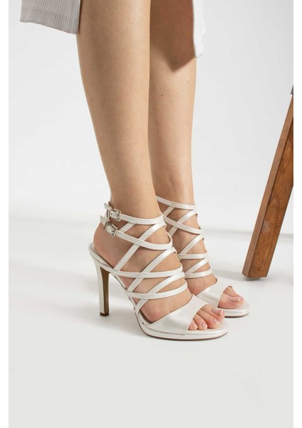 Kemer Detaylı Neolit Taban Ince Topuklu Ayakkabı 331-1451 Kadın Ayakkabı modelleri