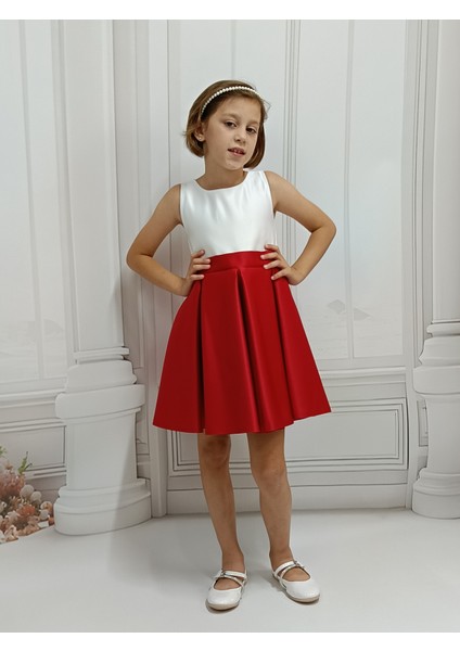 Ada Model Kırmızı Pileli 23 Nisan ,29 Ekim , Mezuniyet Elbise