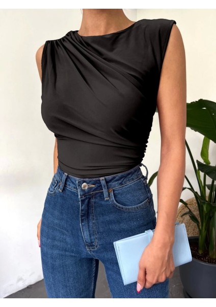 Bisiklet Yaka Sıfır Kol Sandy Bluz -Siyah